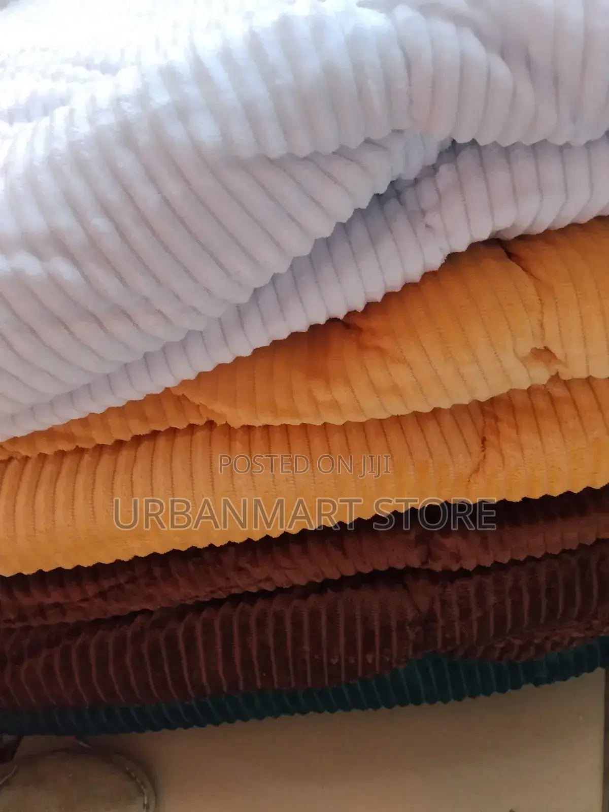 Velvet Duvet Set With Bedsheet Pillowcases