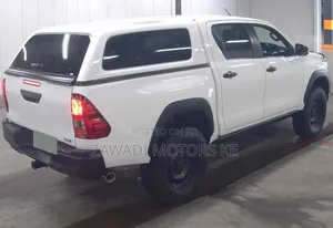 Toyota Hilux 2019 White
