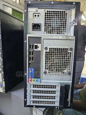 Desktop Computer Dell OptiPlex 390 4GB Intel Core i3 HDD 500GB