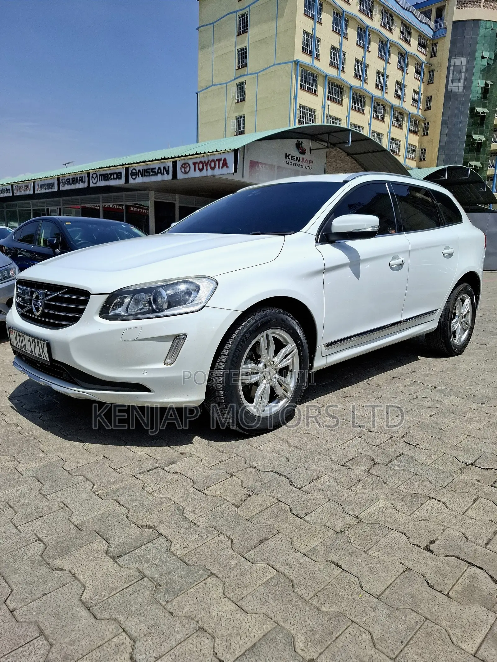 Volvo XC60 2017 Pearl