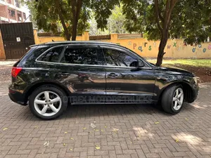 Audi Q5 2012 Black