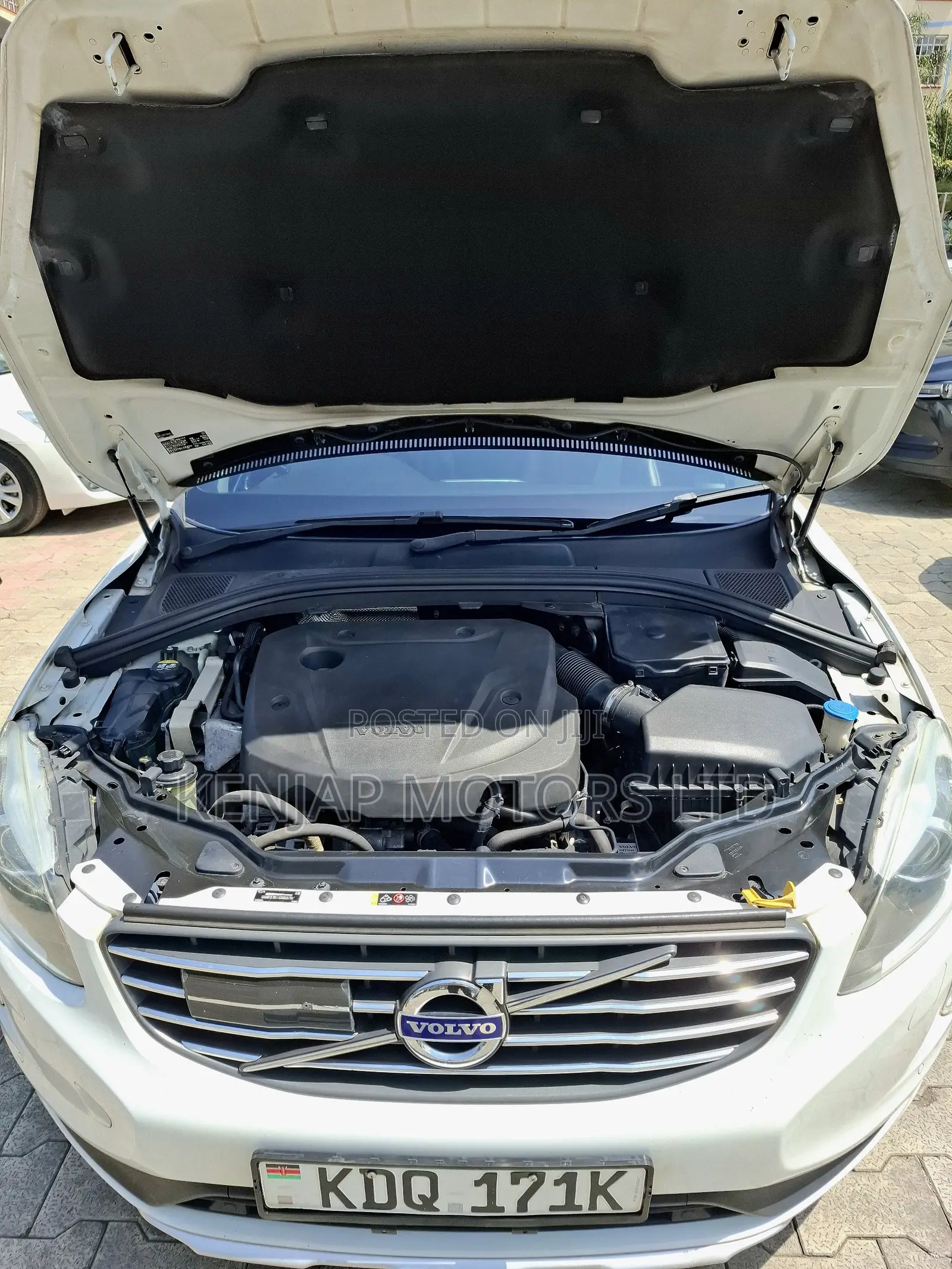 Volvo XC60 2017 Pearl