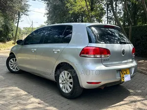 Volkswagen Golf 2012 Silver