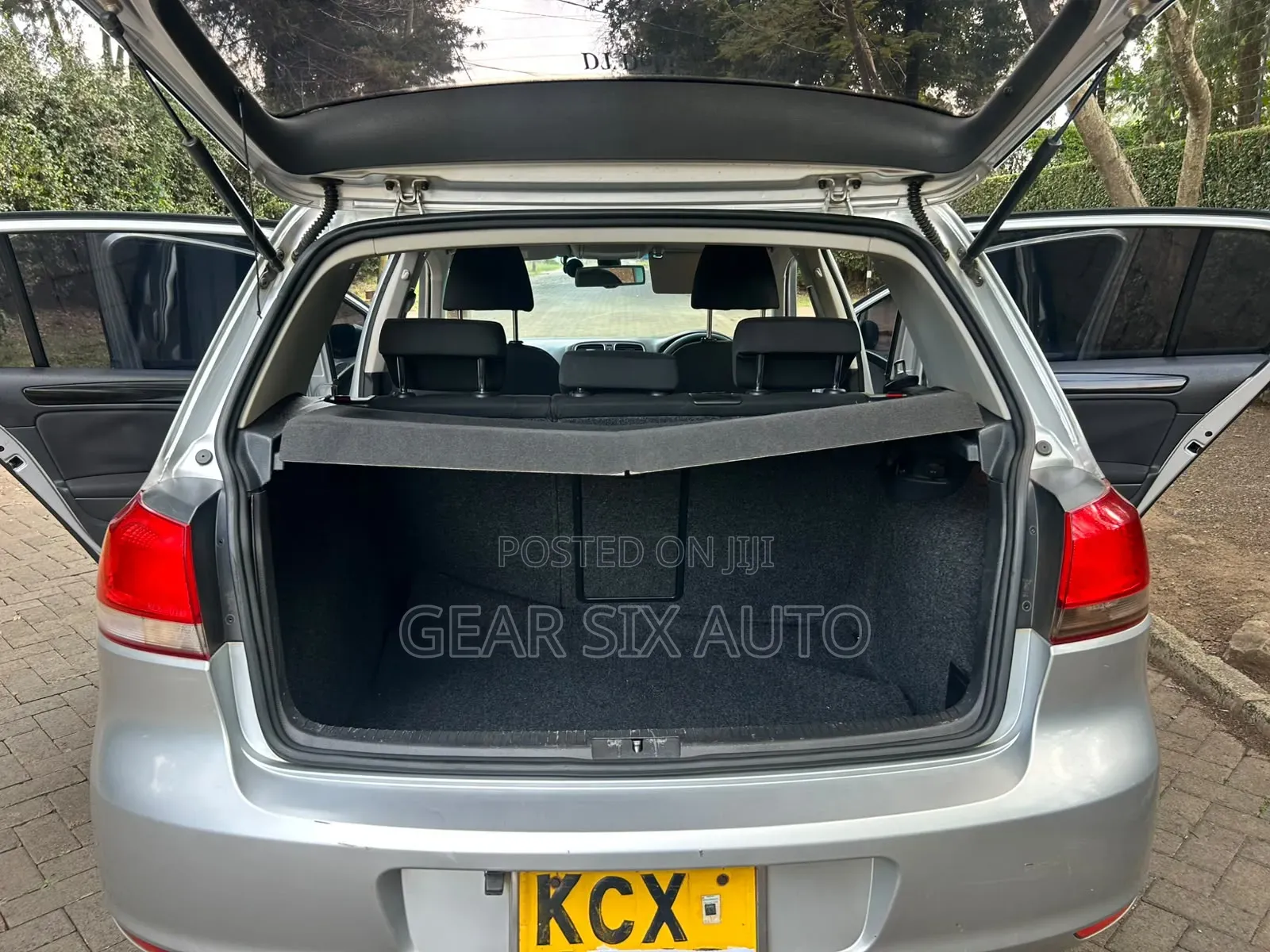 Volkswagen Golf 2012 Silver