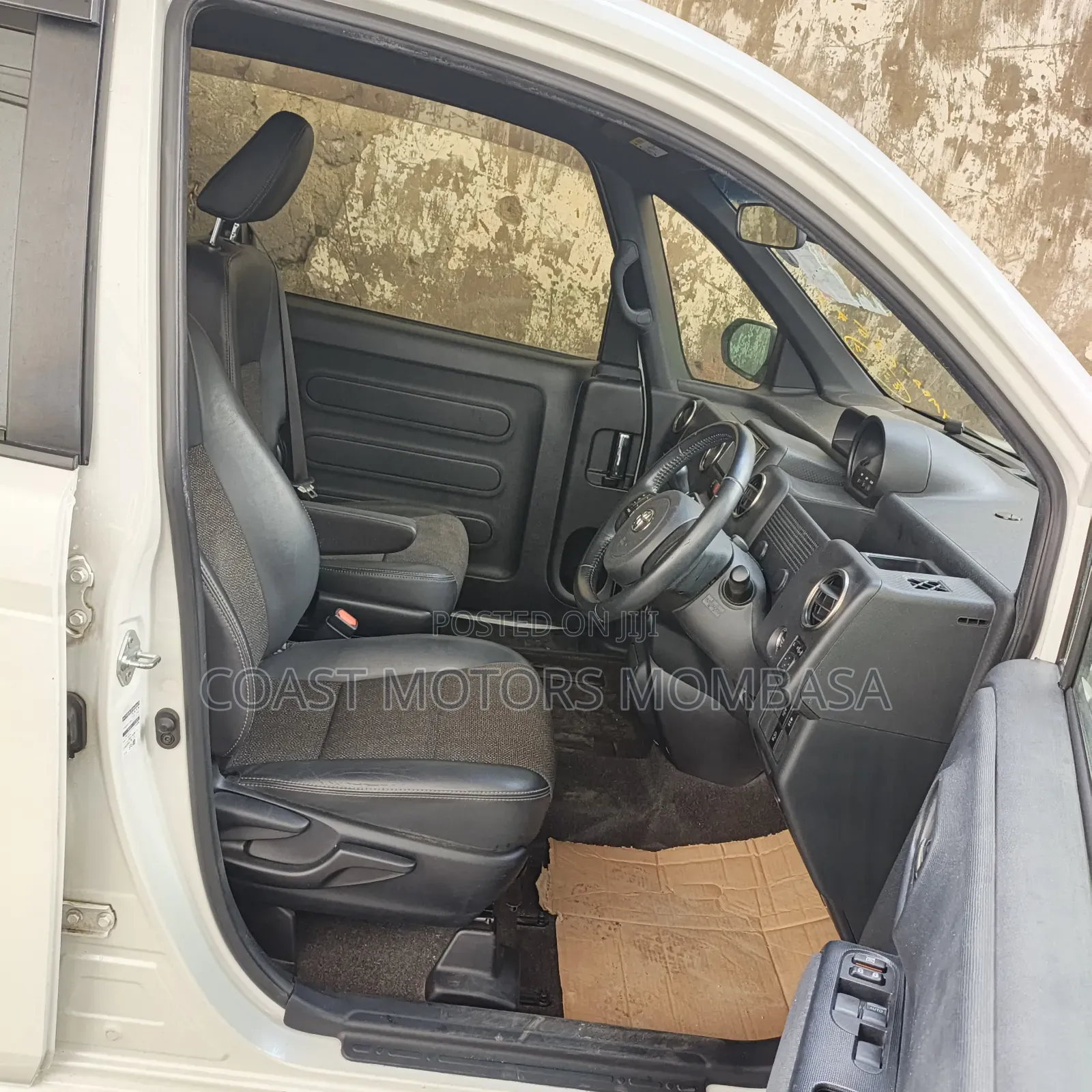 Toyota Spade 2019 White