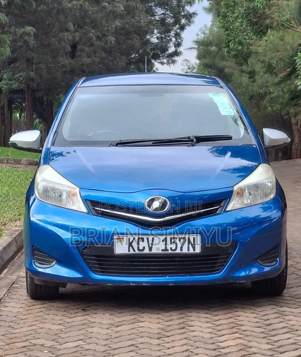 Toyota Vitz 2012 Blue
