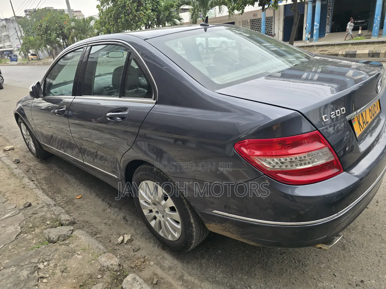 Mercedes-Benz C200 2009 Gray