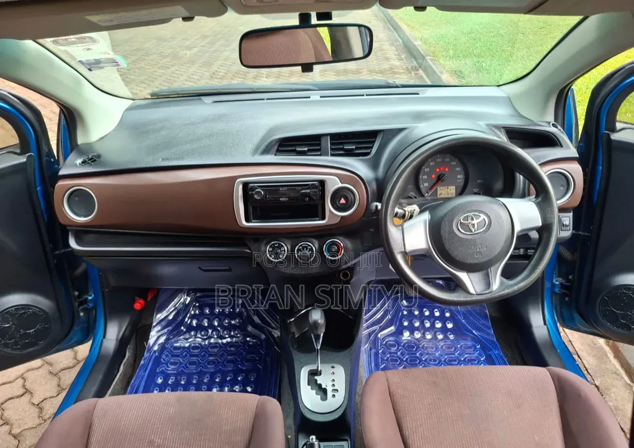 Toyota Vitz 2012 Blue