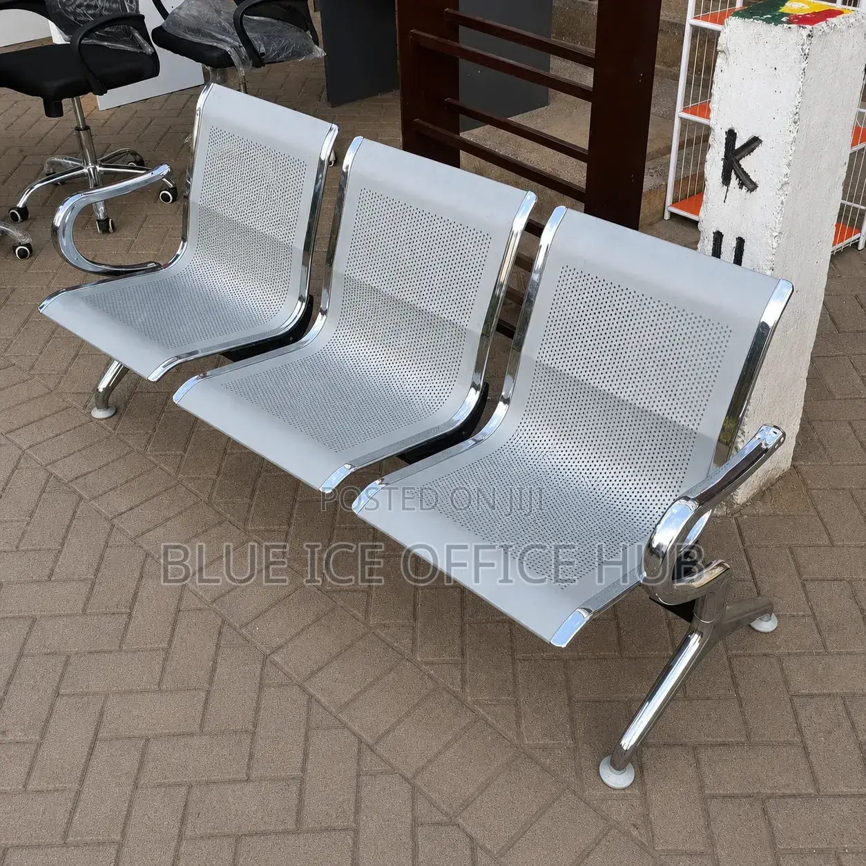 Unpadded Link Chair