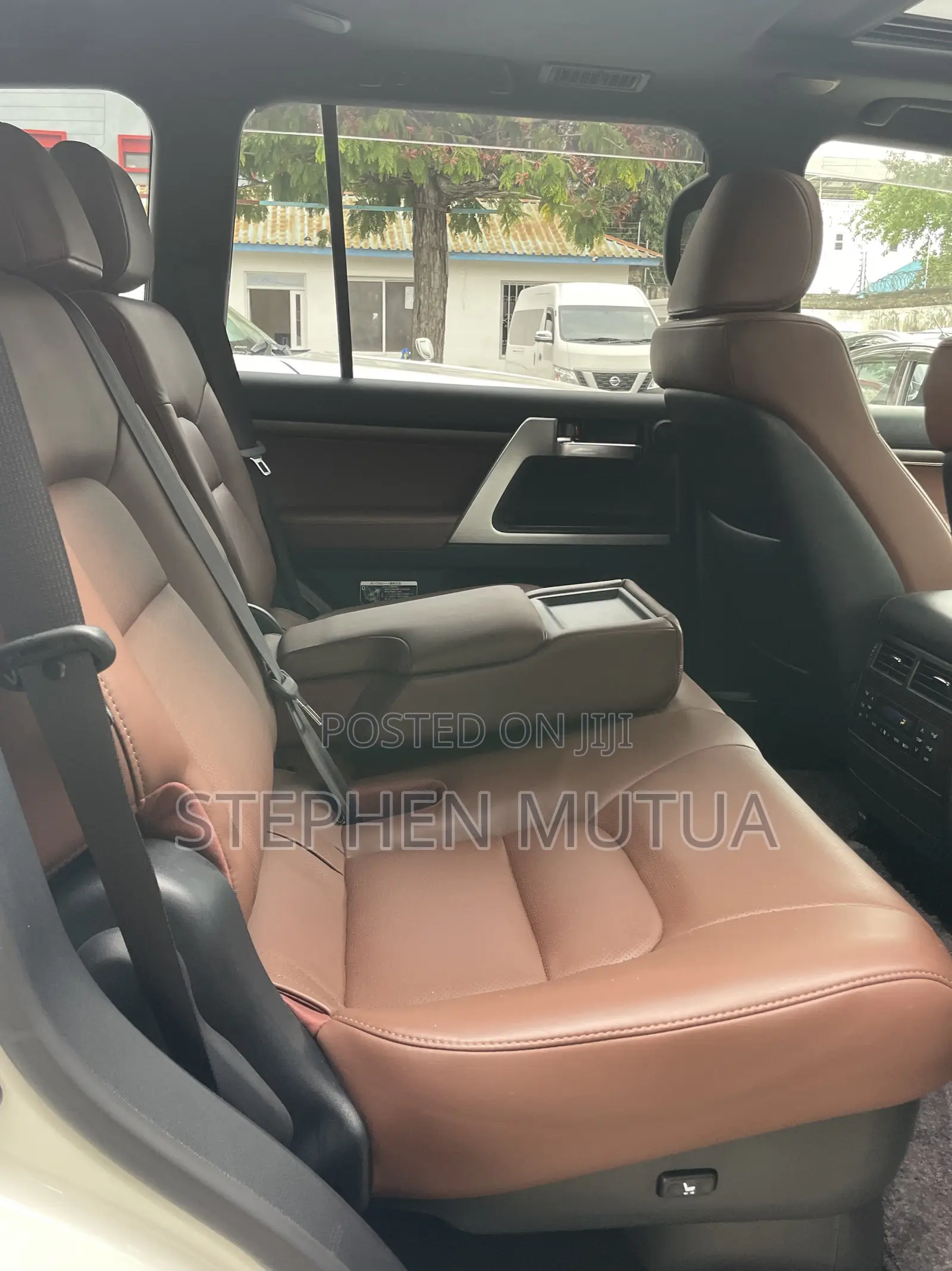 Toyota Land Cruiser 4.6 V8 ZX 2019 White