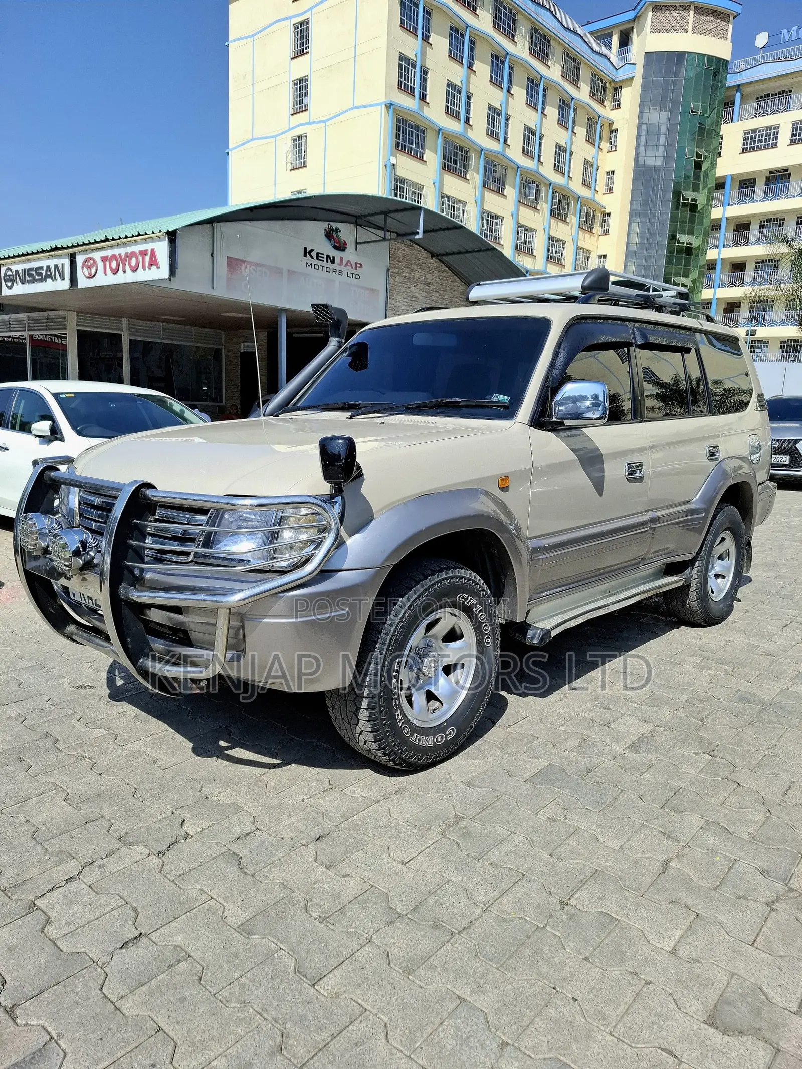 Toyota Land Cruiser Prado 2002 Gold
