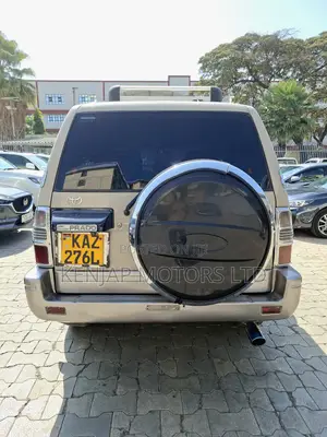 Toyota Land Cruiser Prado 2002 Gold
