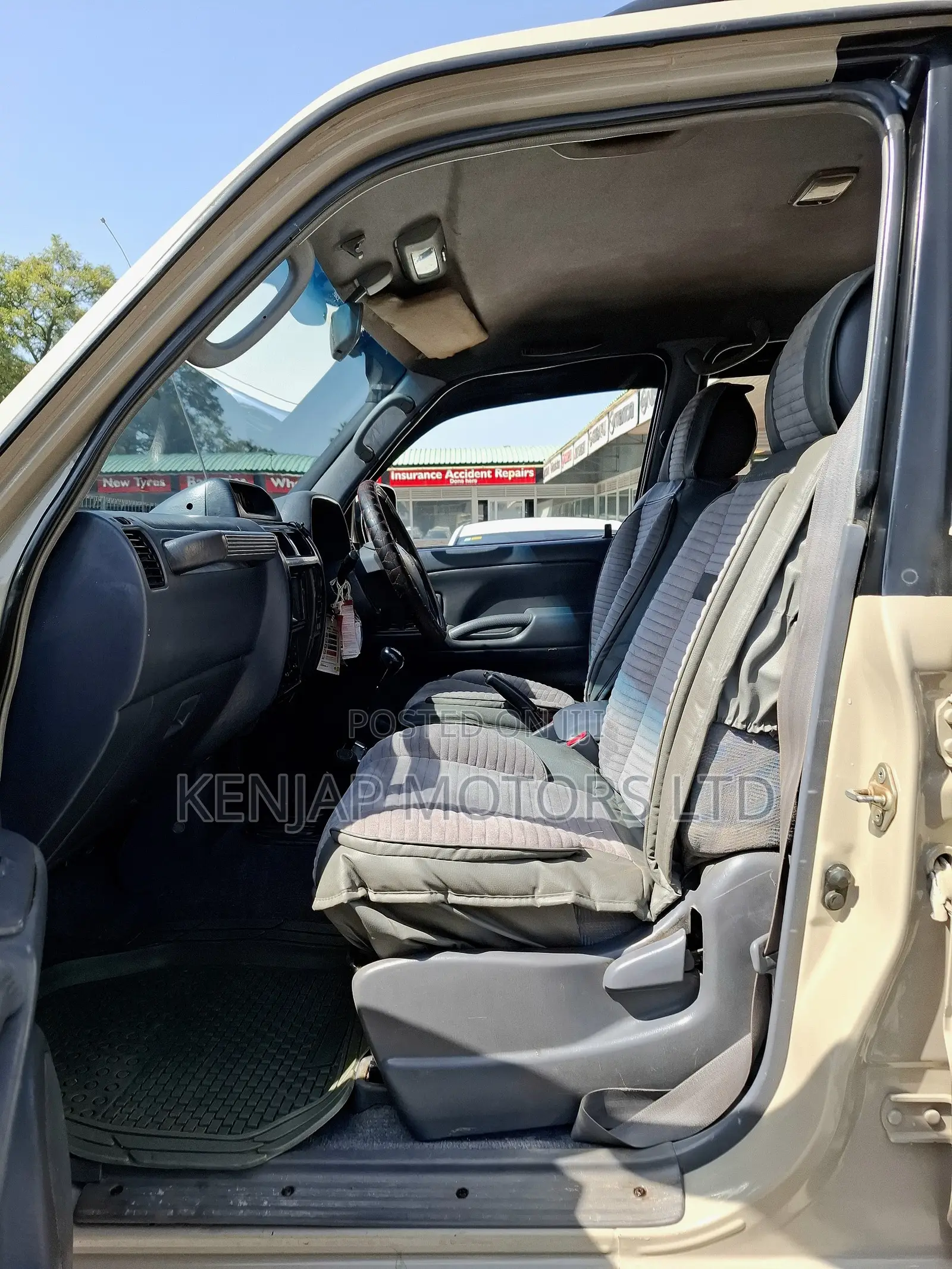 Toyota Land Cruiser Prado 2002 Gold