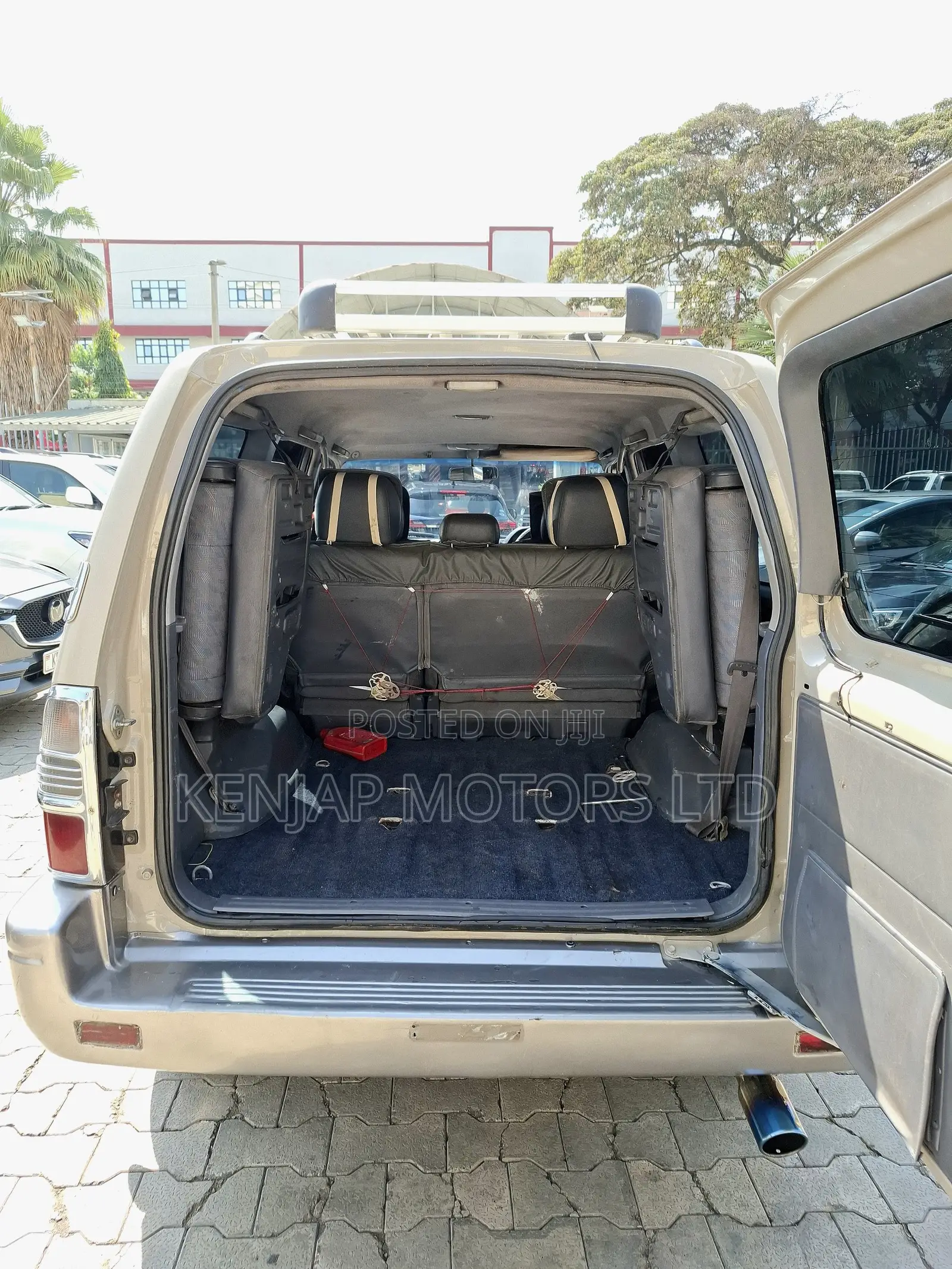 Toyota Land Cruiser Prado 2002 Gold