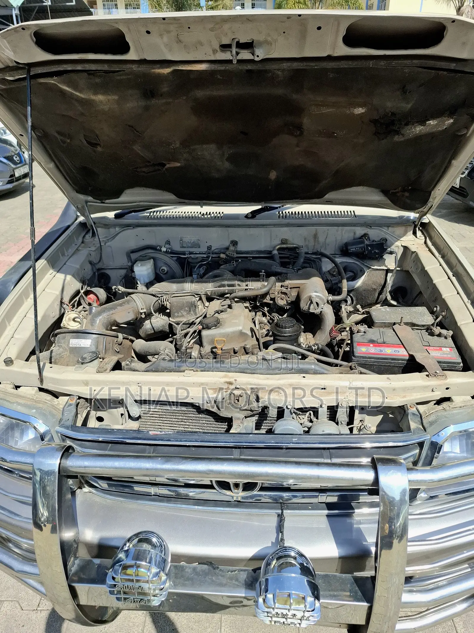 Toyota Land Cruiser Prado 2002 Gold
