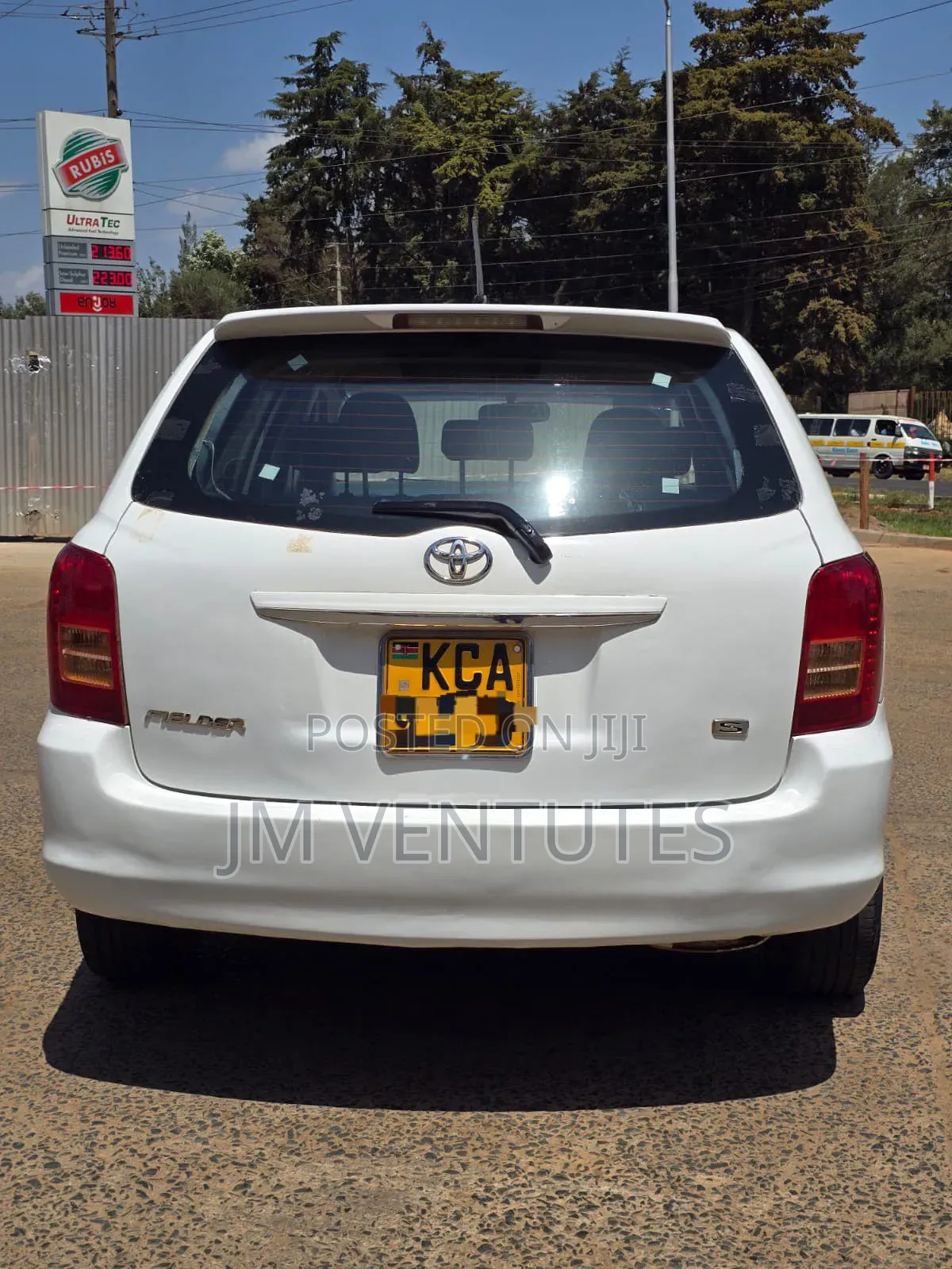 Toyota Corolla Fielder 2009 White