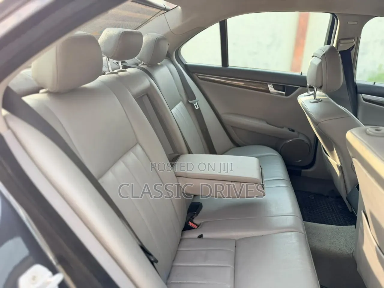 Mercedes-Benz C200 2007 Gray