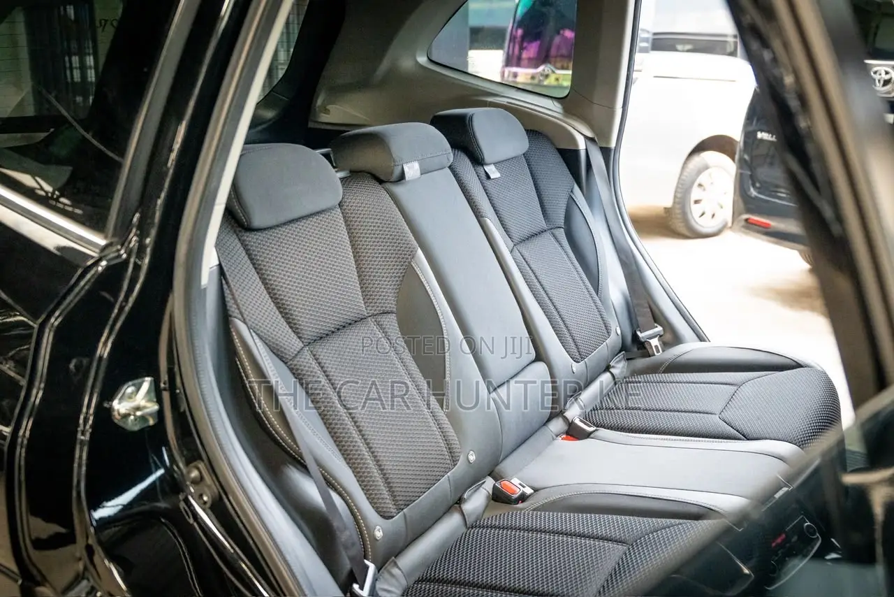 Subaru Forester Premium AWD 2019 Black