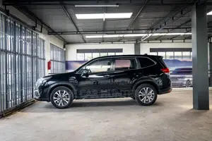 Subaru Forester Premium AWD 2019 Black