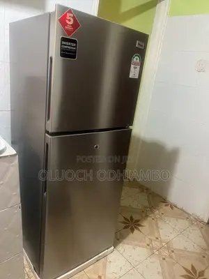 Ramtons Refrigerator (RF/329)