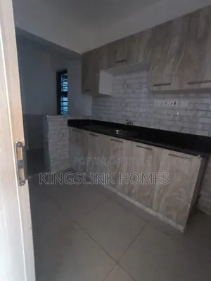 3bdrm Apartment in Nairobi West, Madaraka for rent