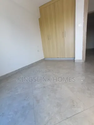 3bdrm Apartment in Nairobi West, Madaraka for rent