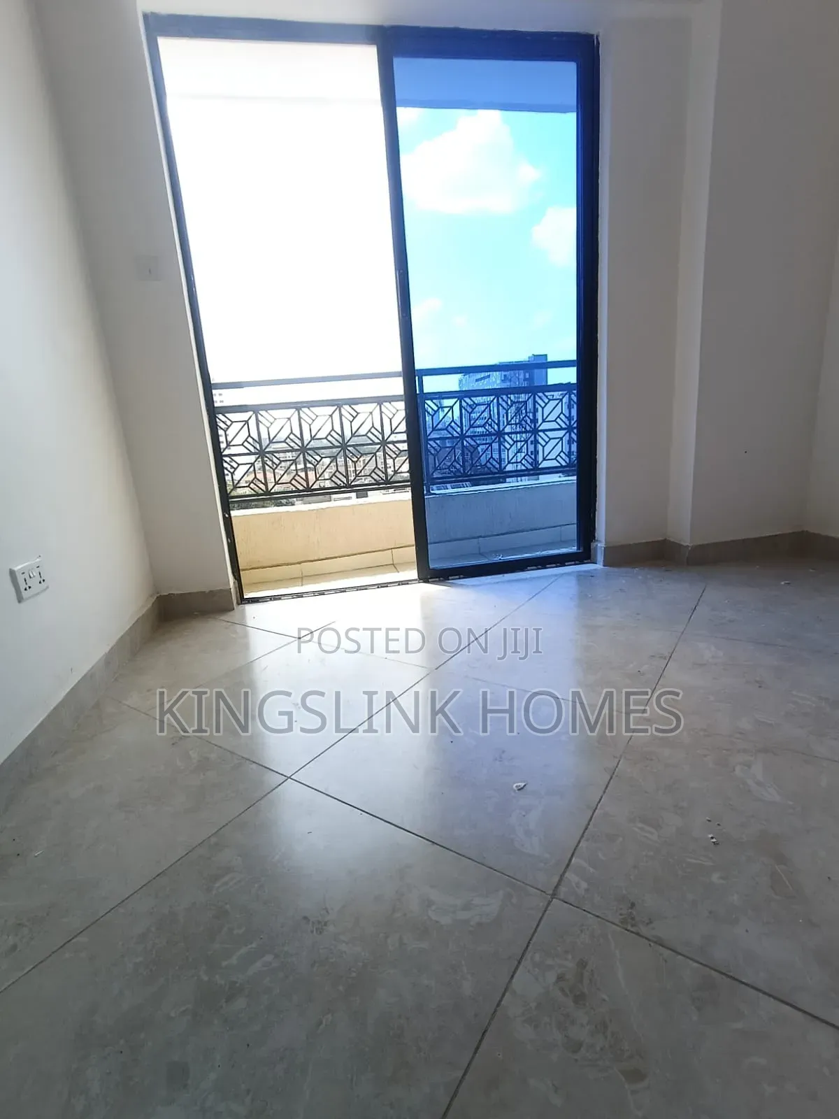 3bdrm Apartment in Nairobi West, Madaraka for rent