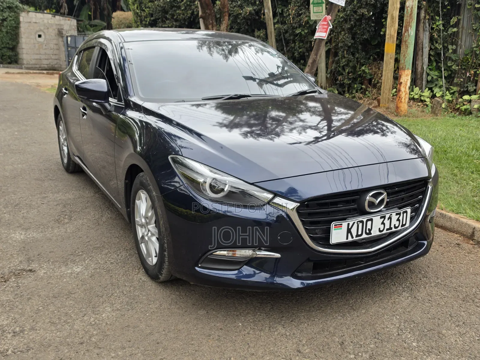 Mazda Axela 2017 Burgundy