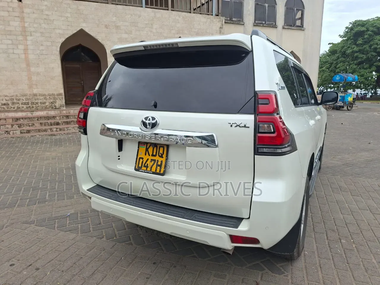 Toyota Land Cruiser Prado 2017 White