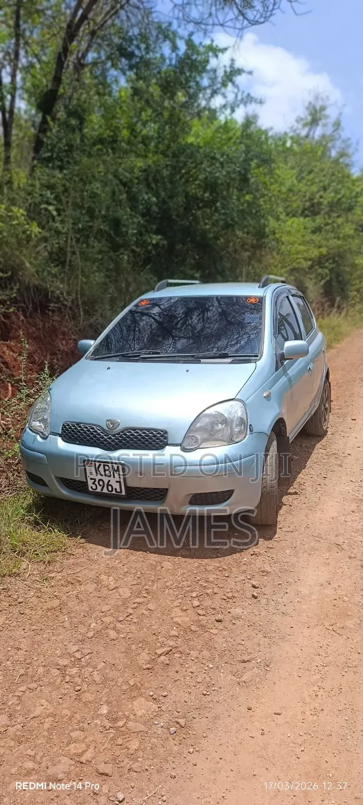 Toyota HiAce 2001 Blue