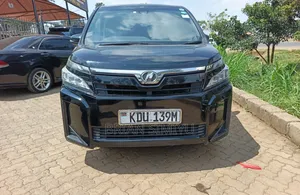 Toyota Noah 2018 Black
