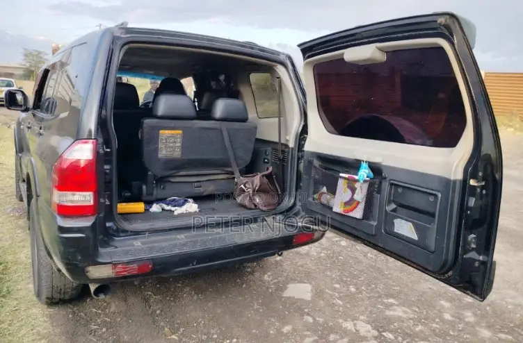 Mitsubishi Pajero 2008 Black