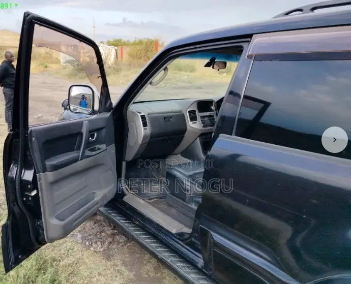 Mitsubishi Pajero 2008 Black