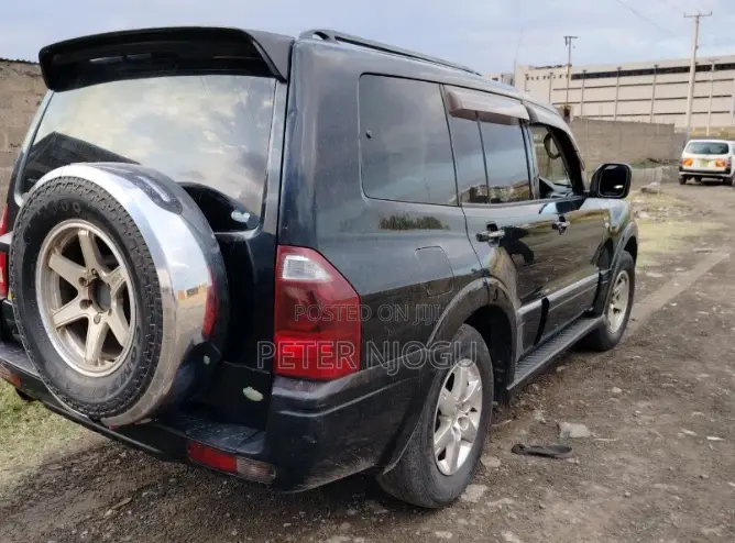 Mitsubishi Pajero 2008 Black