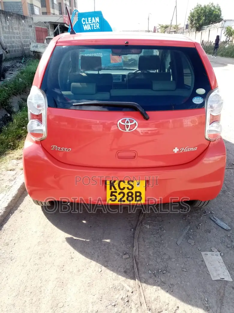 Toyota Passo 1.0 FWD 2011 Red