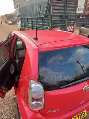 Toyota Passo 1.0 FWD 2011 Red