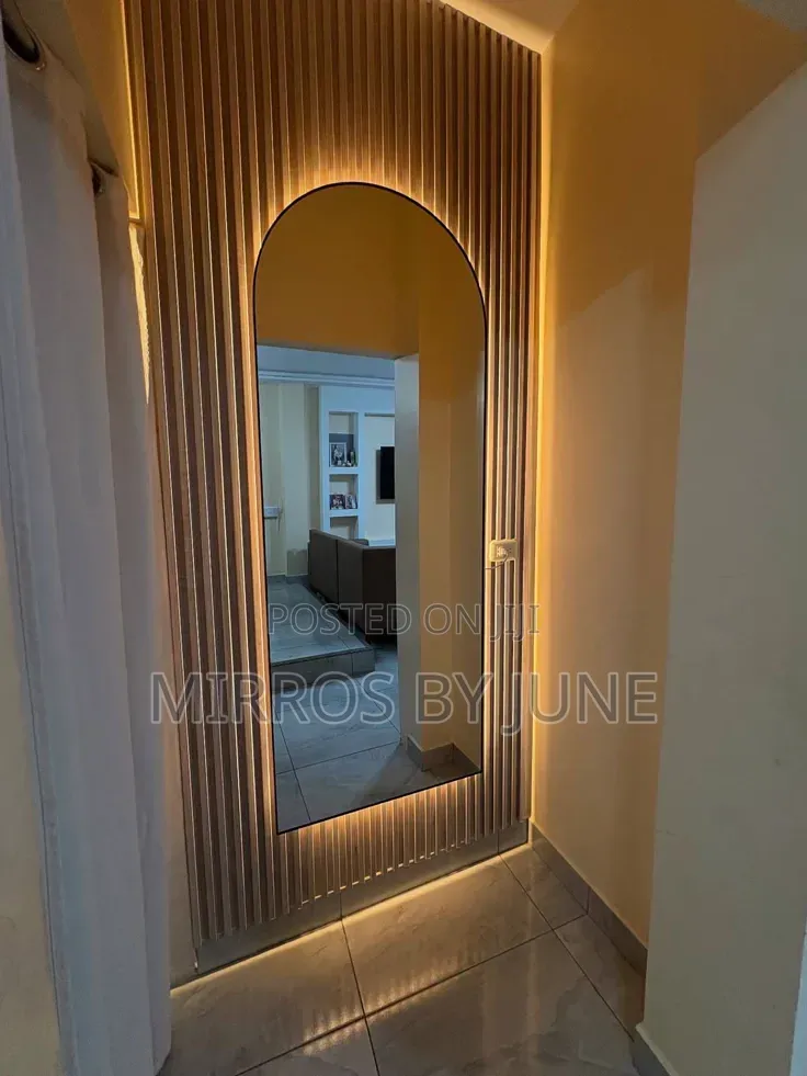 Dressing/Office/Bedroom/Dinning Area Mirror/Launch Area Mirror