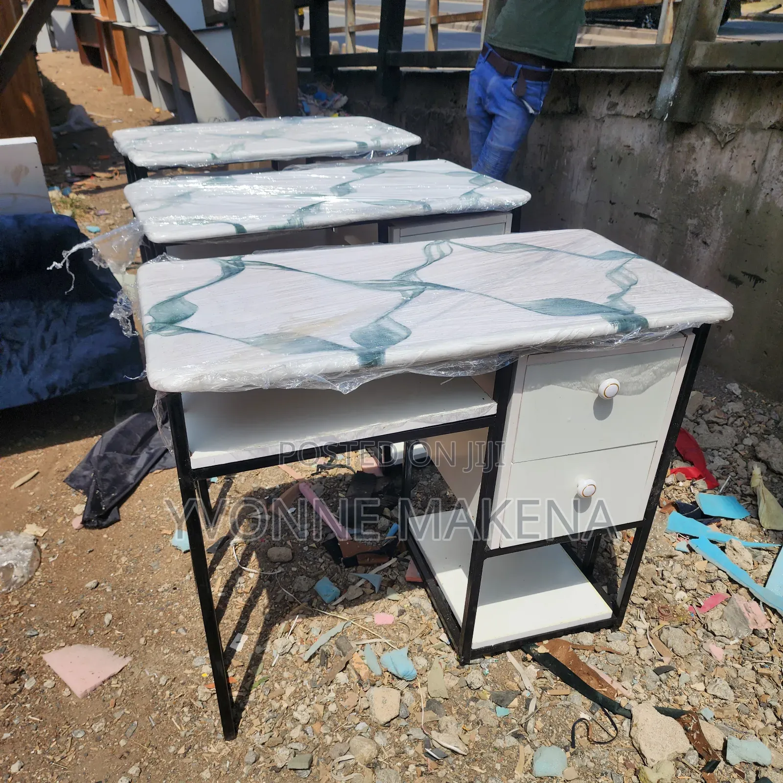 Manicure Table With Marble Top