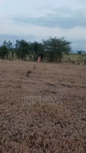 Plots in Koma, Near Komarock Primary School