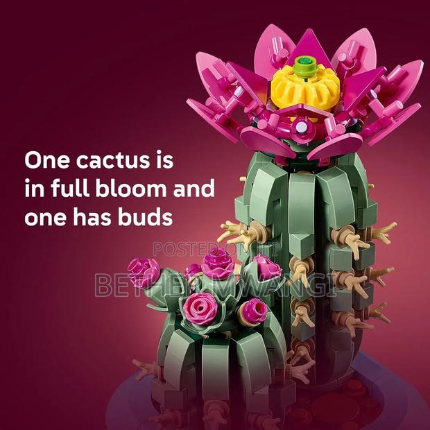 Lego Flowering Cactus - thumbnail 4