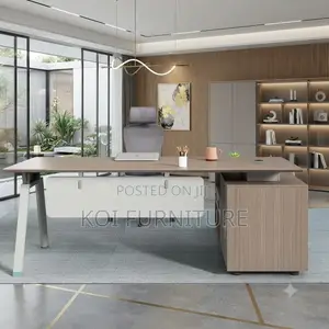 Office Desk; 1.6 Meter Executive Office Desk With Built in Storage