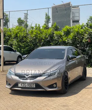 Toyota Mark X 2017