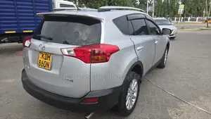Toyota RAV4 2015 Silver