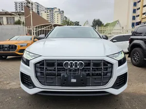 Audi Q8 2021 Pearl