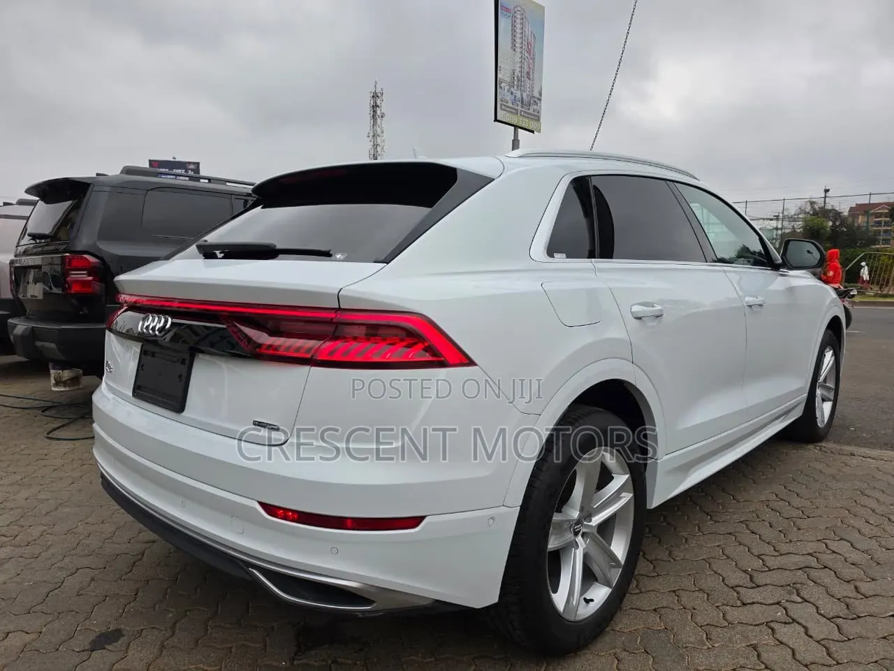 Audi Q8 2021 Pearl