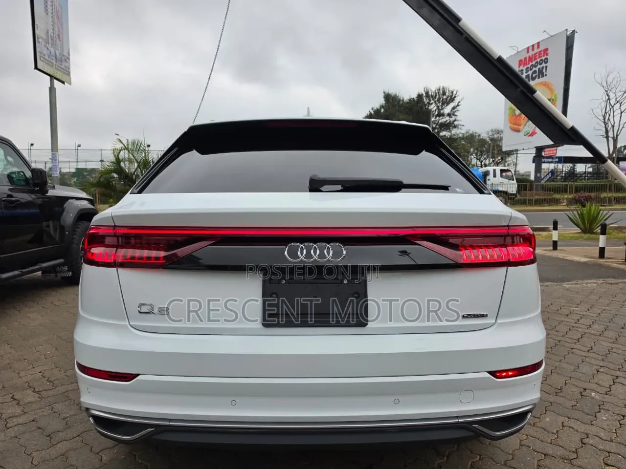 Audi Q8 2021 Pearl