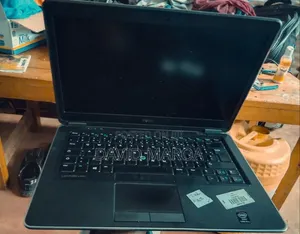 Laptop Dell Latitude E7450 8GB Intel Core i7 SSD 256GB