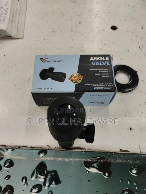 Black Angle Valve - thumbnail 2