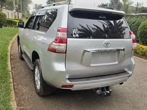 Toyota Land Cruiser Prado 2012 Silver
