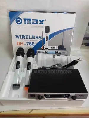 Max 766 Wireless Microphone Dual 150 Meters Frequency Range